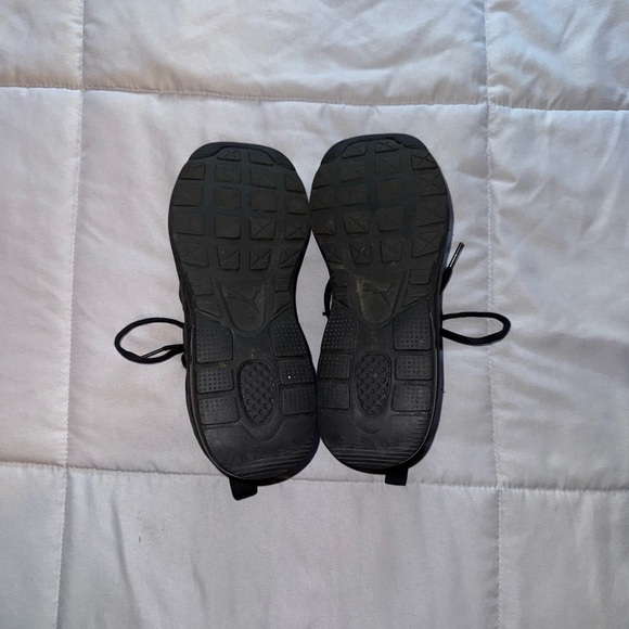 Puma Black Athletic Shoes Women’s Size 7 - Picture 4 of 5